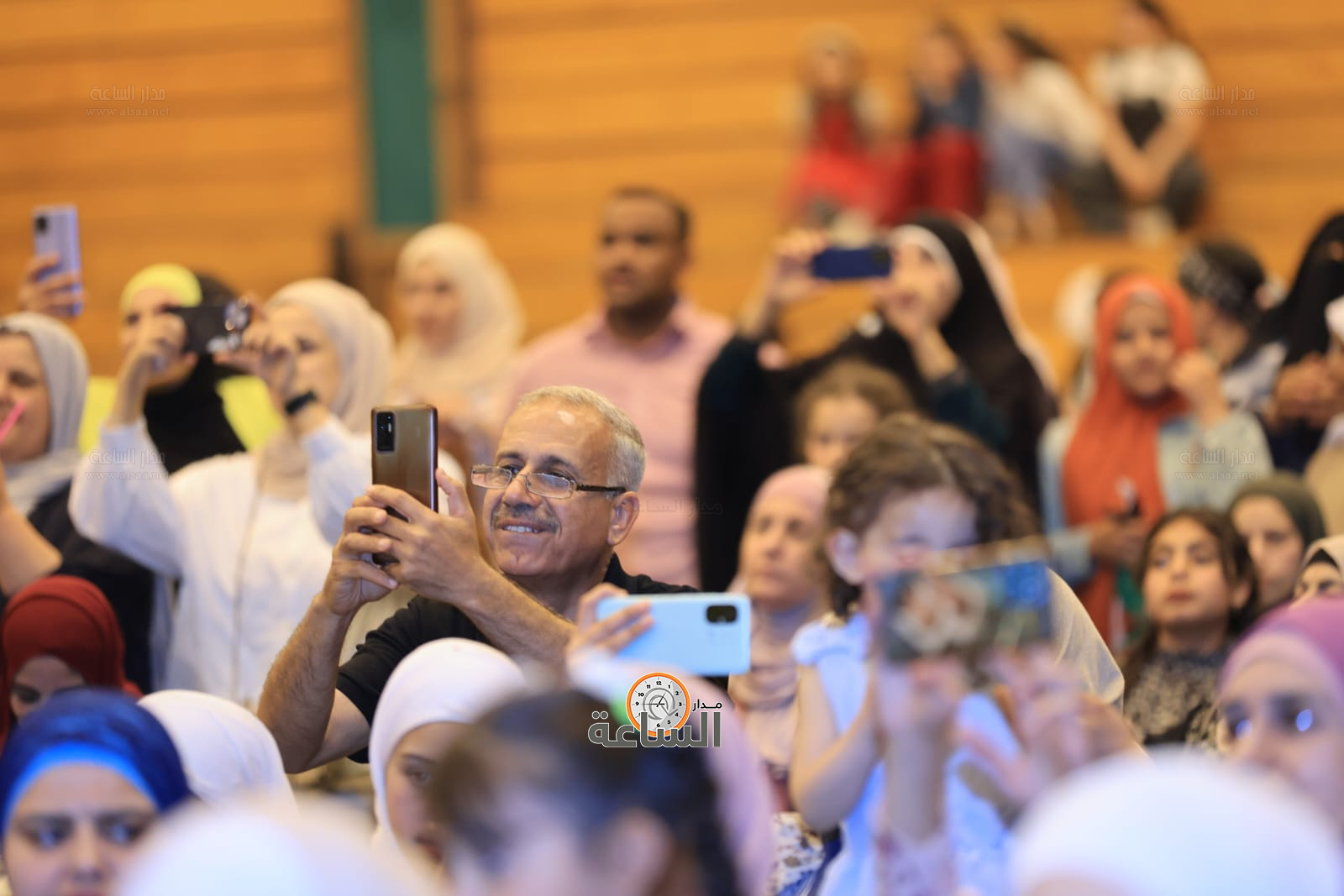 Madar Al-Saa Images 0.3900908063172105