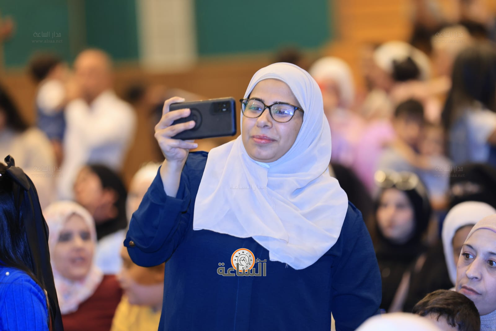 Madar Al-Saa Images 0.5743150971396606