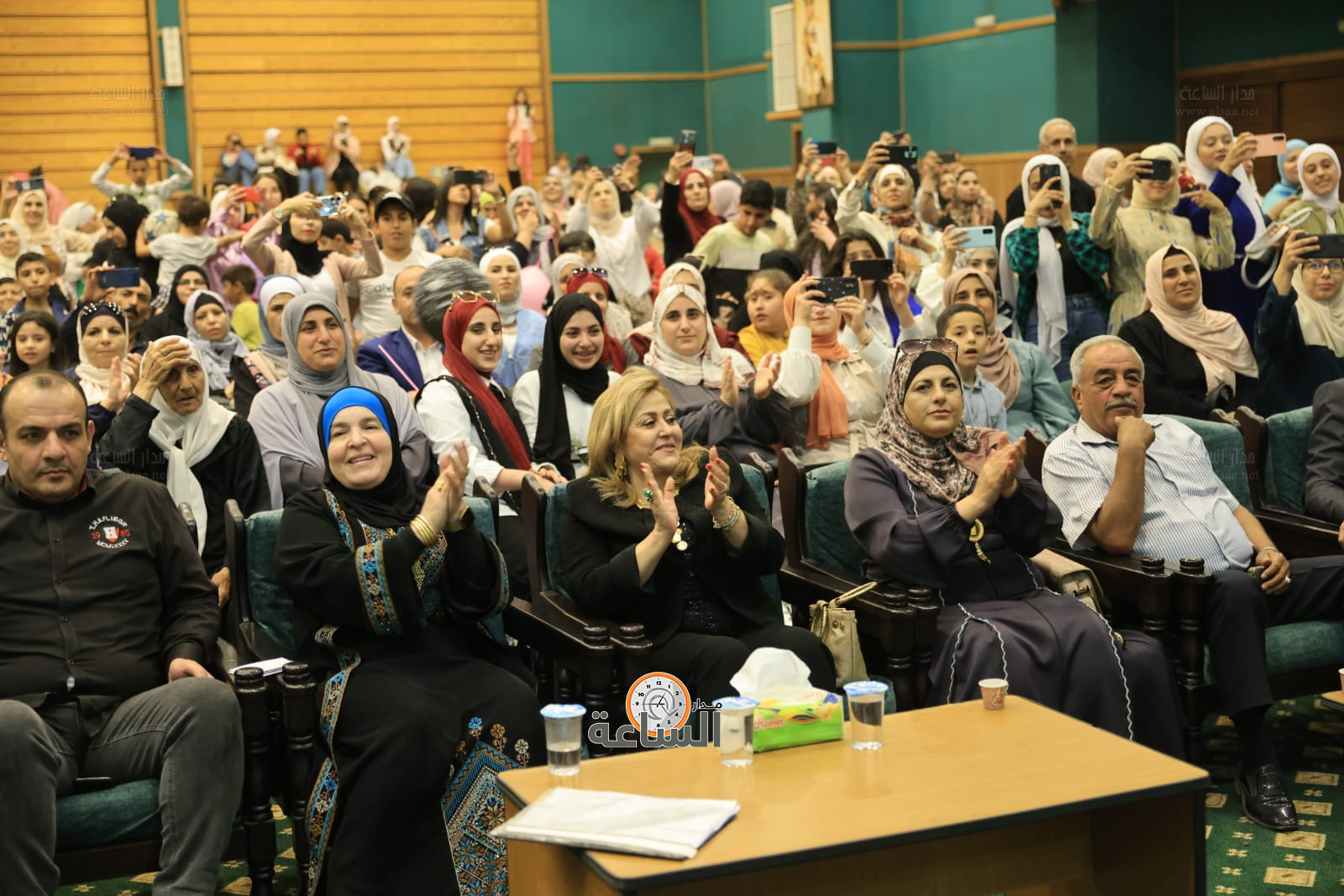 Madar Al-Saa Images 0.9979271806210127