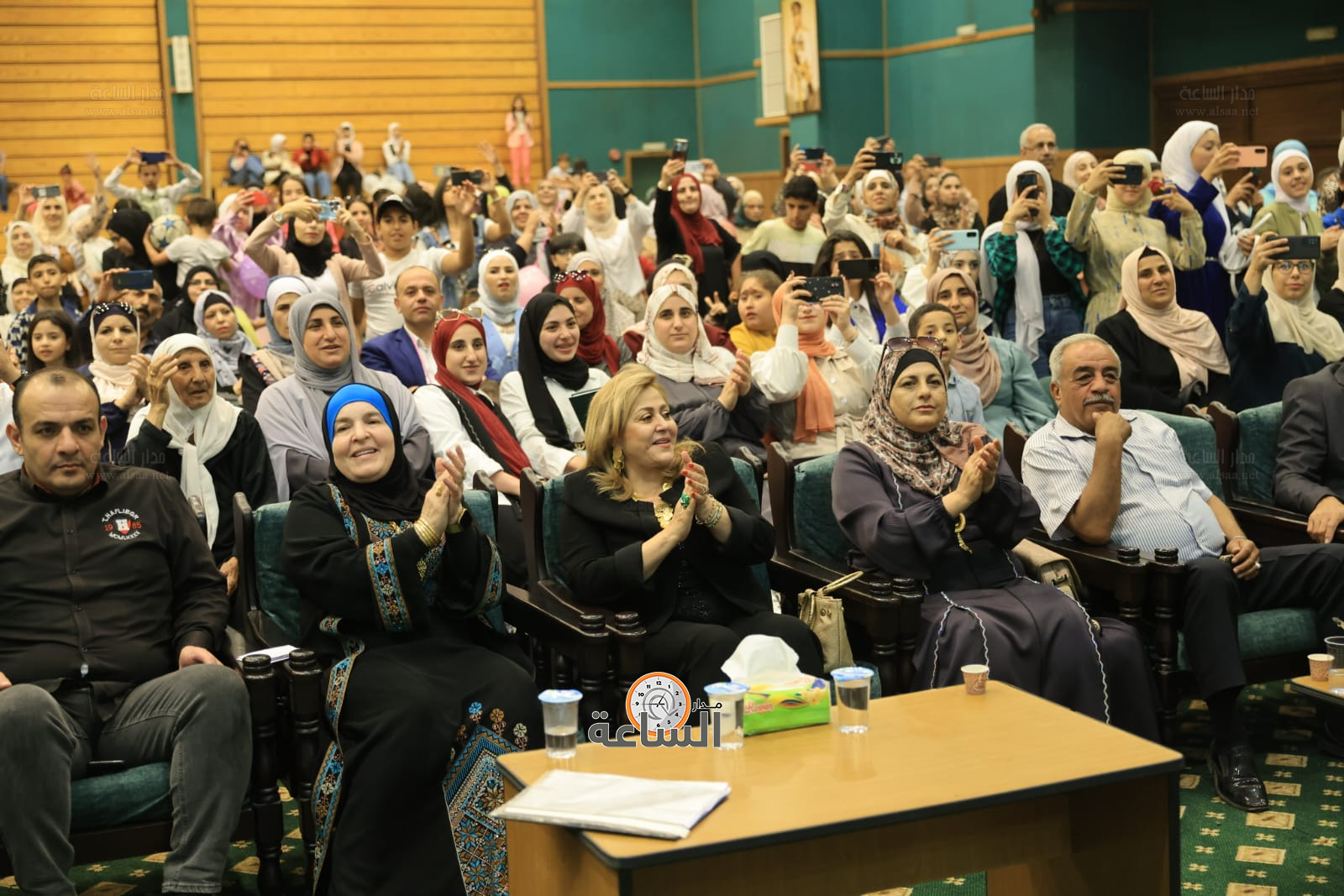 Madar Al-Saa Images 0.07356493264477526