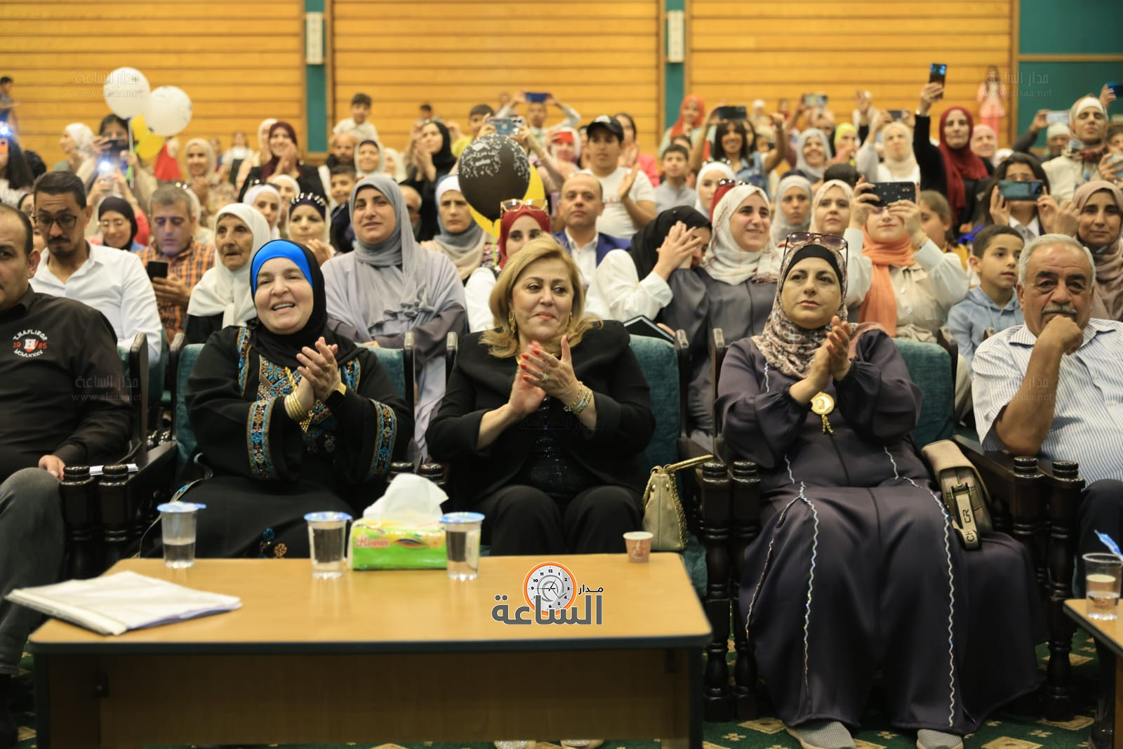 Madar Al-Saa Images 0.7492539371610313