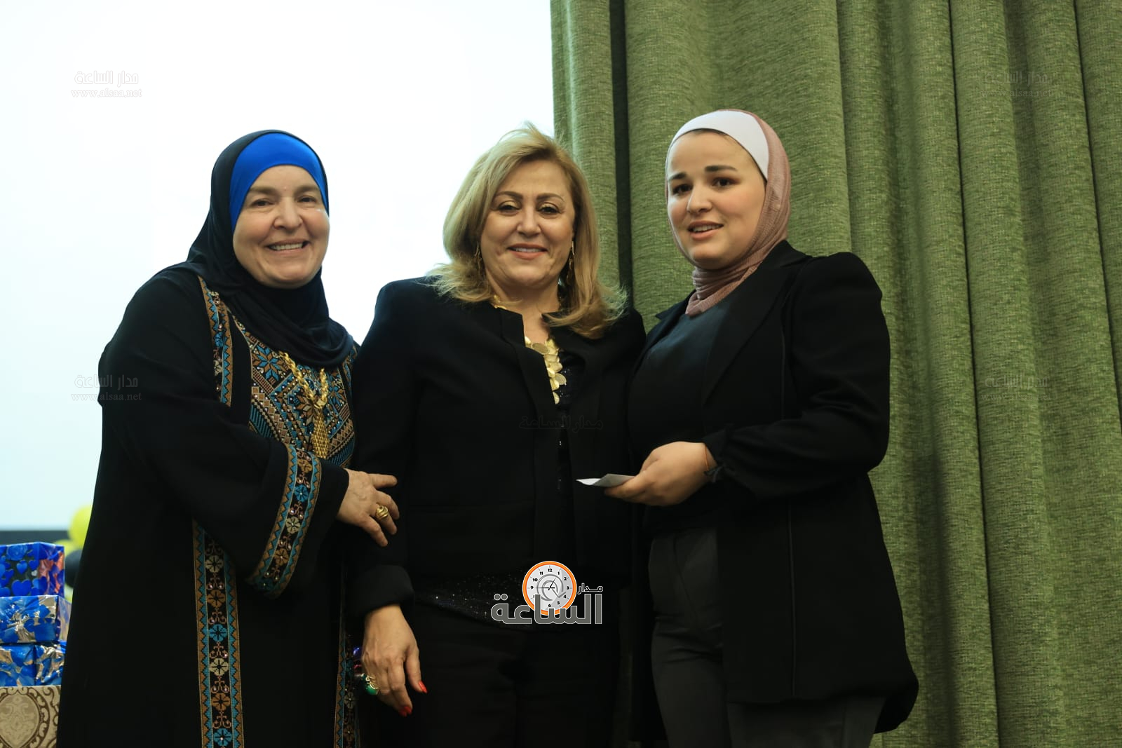 Madar Al-Saa Images 0.8959718521802484