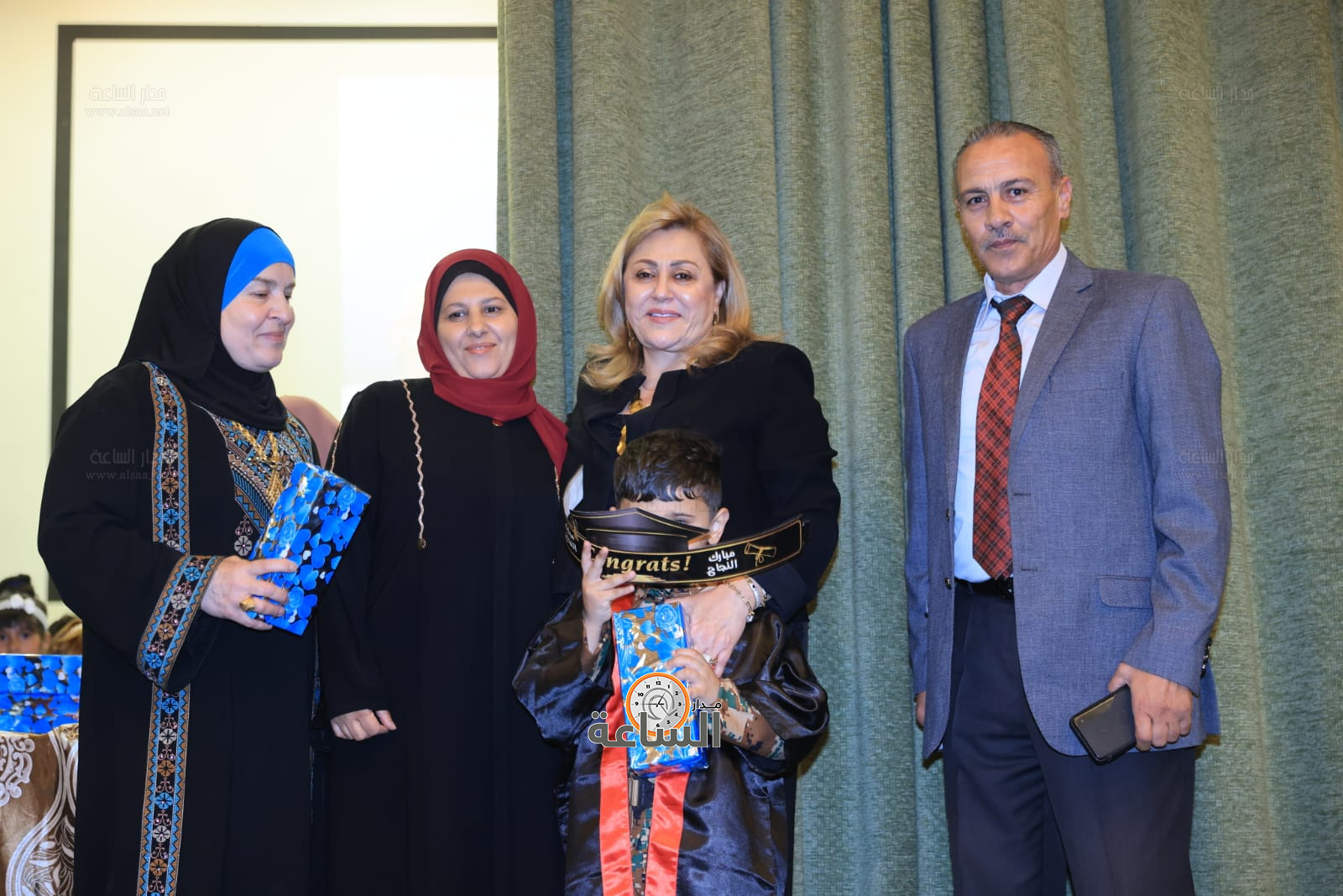 Madar Al-Saa Images 0.9933558041123169