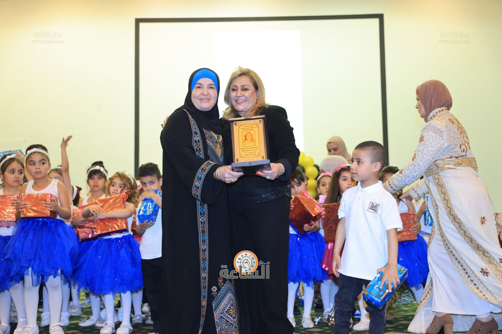 Madar Al-Saa Images 0.44526628674004887