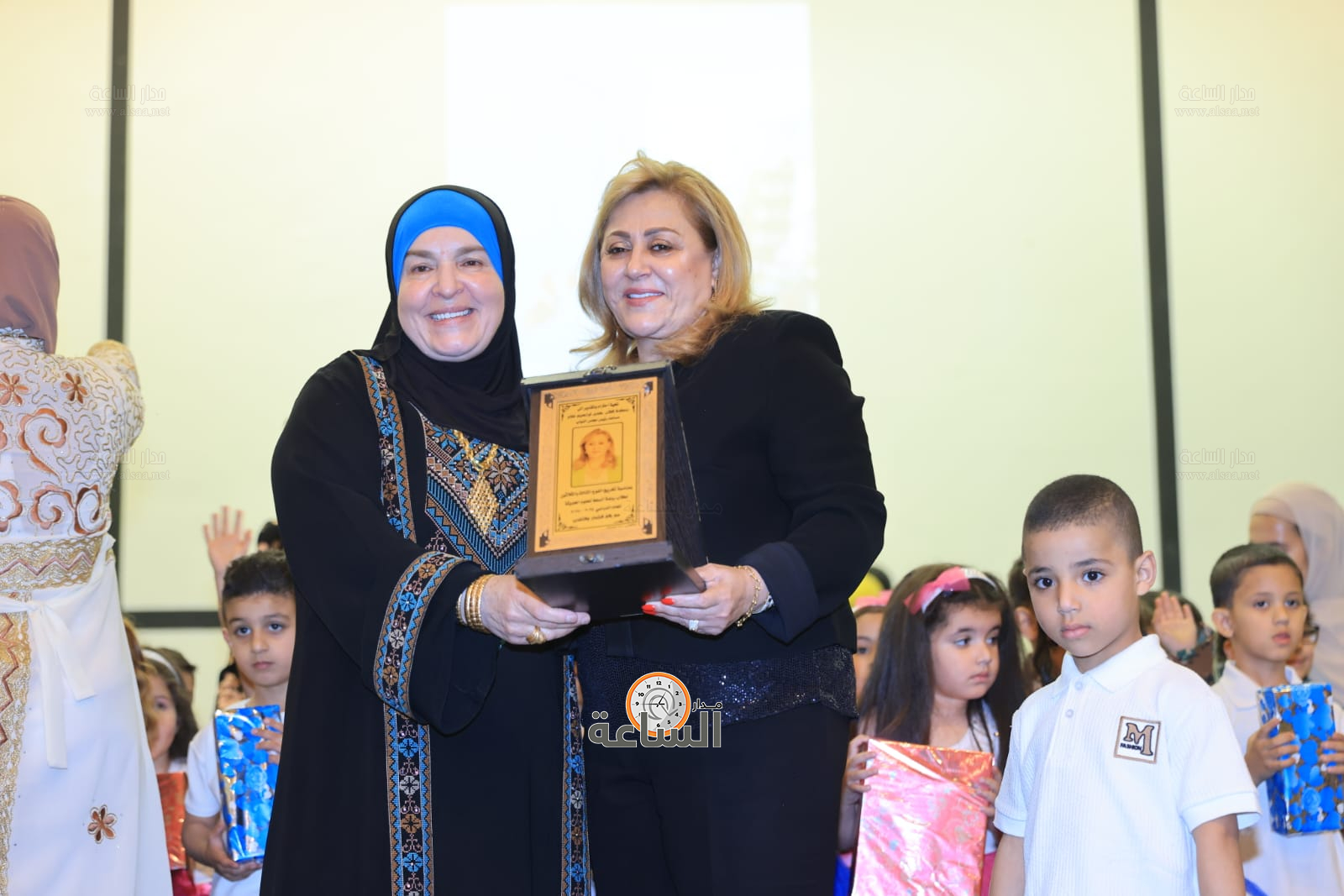 Madar Al-Saa Images 0.22373509738155084