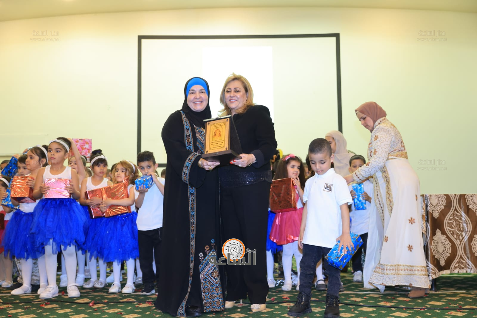 Madar Al-Saa Images 0.13174247214841717