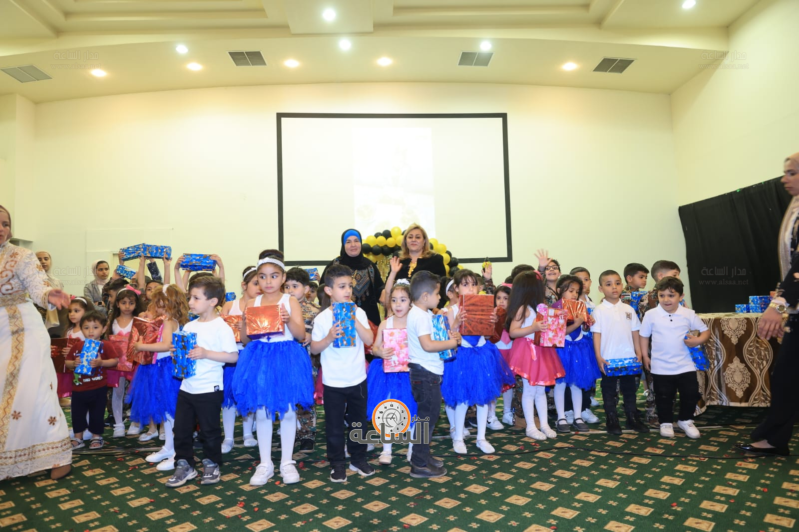 Madar Al-Saa Images 0.8838455720921656