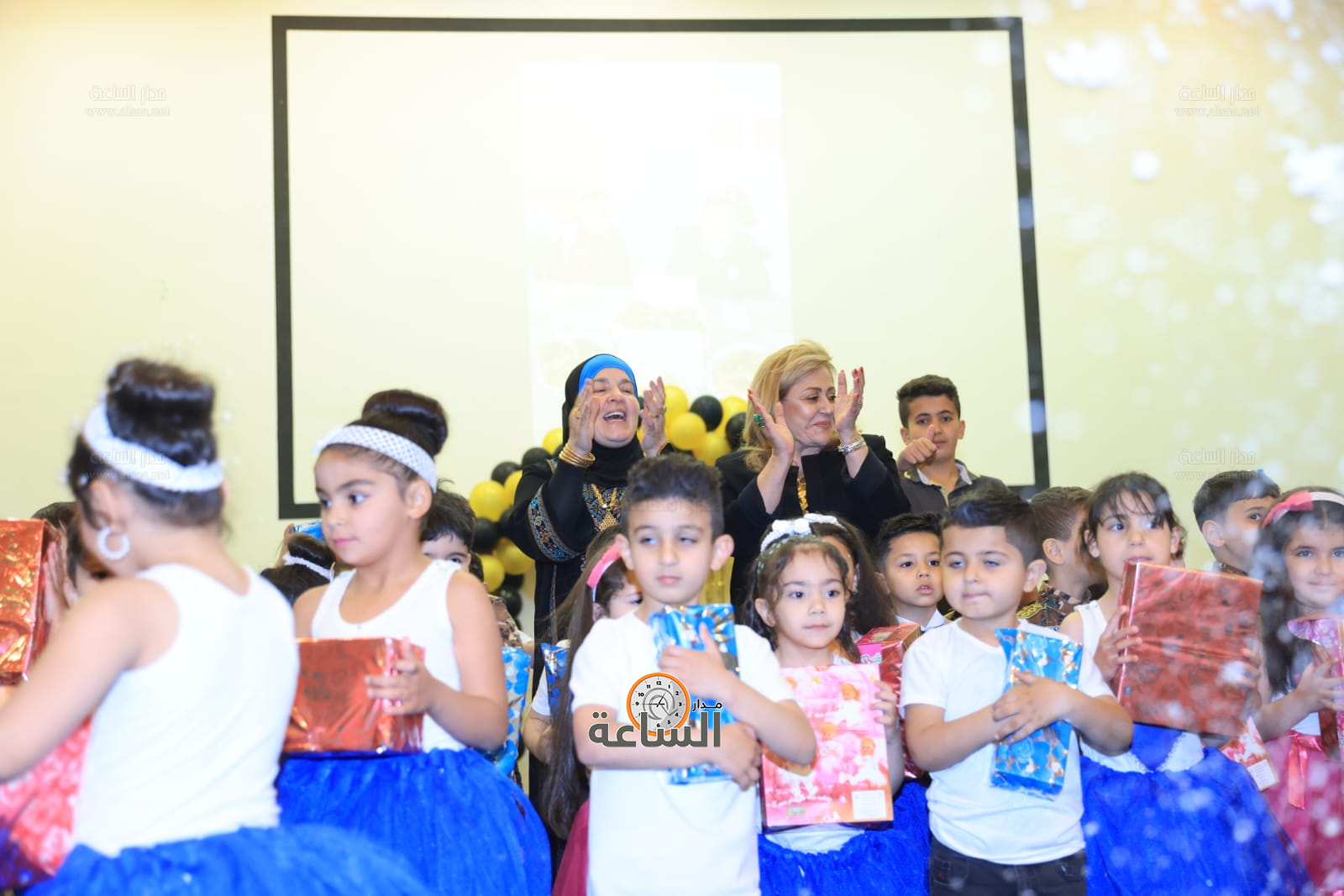 Madar Al-Saa Images 0.7798043738384616