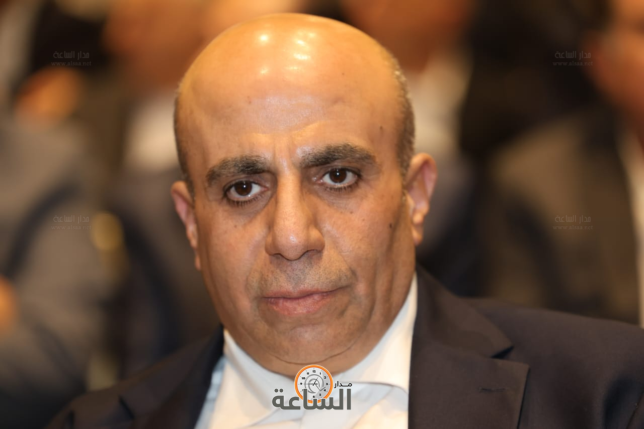 Madar Al-Saa Images 0.2175463787860844