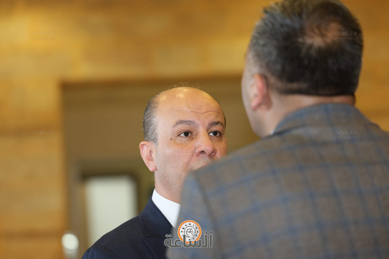 Madar Al-Saa Images 0.8166610871786449