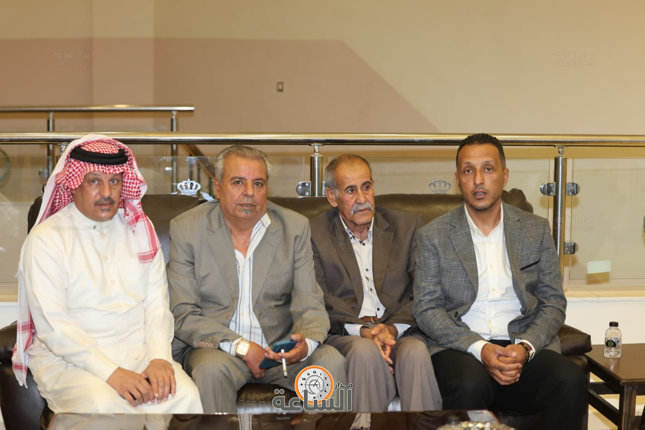 Madar Al-Saa Images 0.5847039785813786