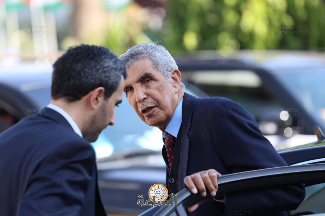 Madar Al-Saa Images 0.7768297304710537