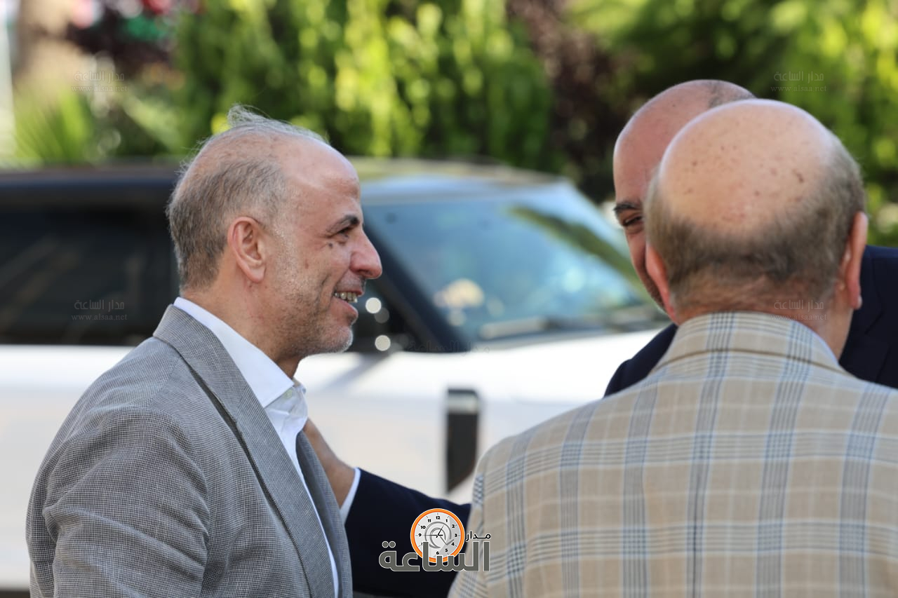 Madar Al-Saa Images 0.2367171158461202