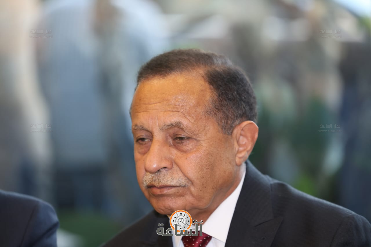 Madar Al-Saa Images 0.04943518484202247