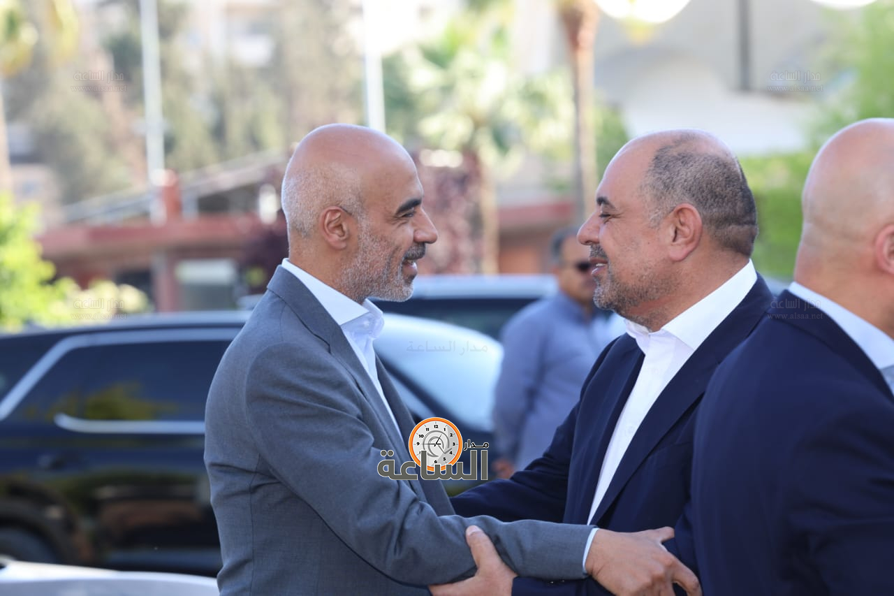 Madar Al-Saa Images 0.7254901518872228