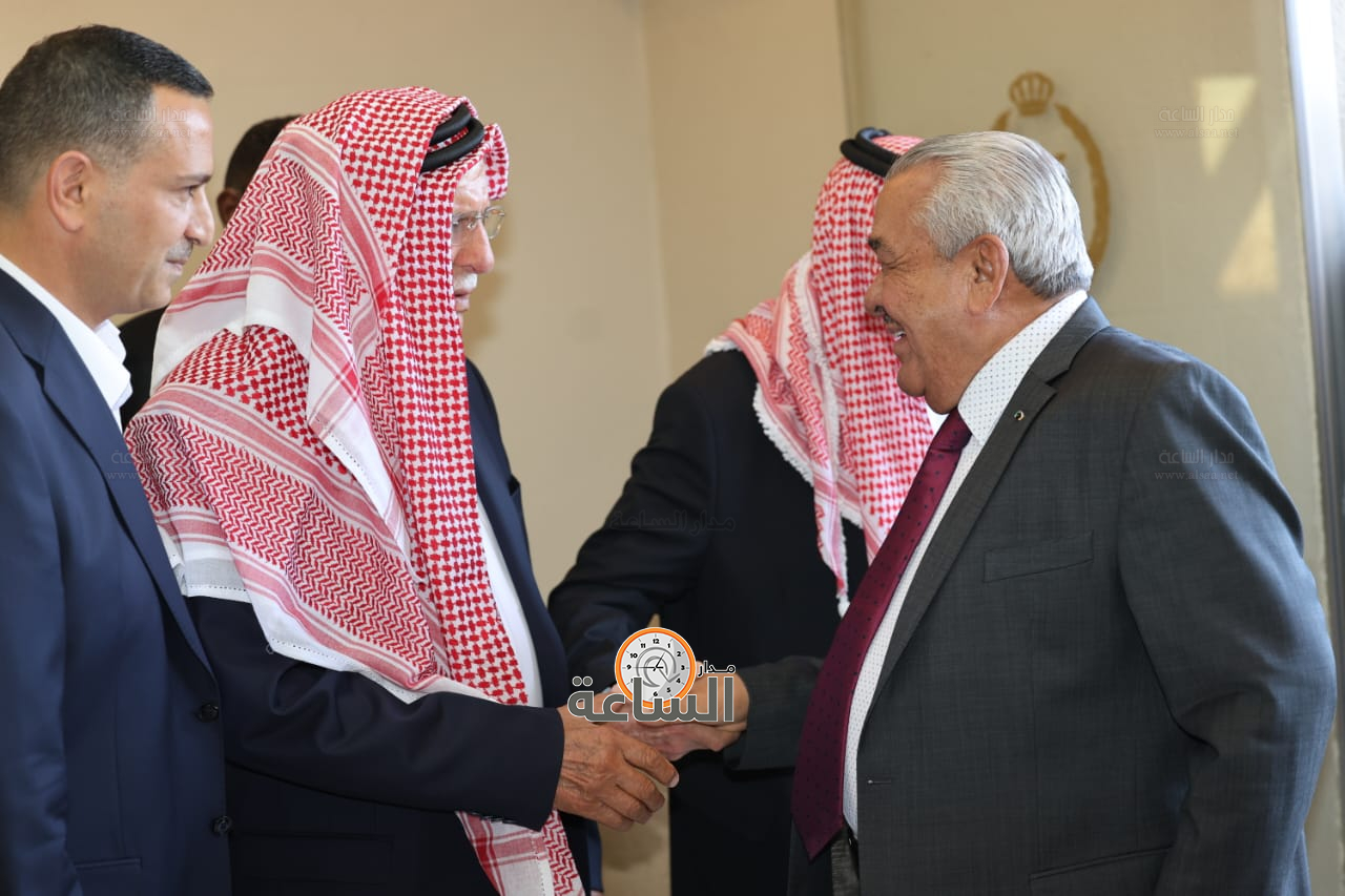 Madar Al-Saa Images 0.40014358962425267