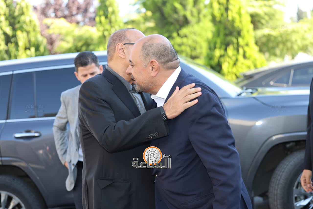 Madar Al-Saa Images 0.4798527173792613