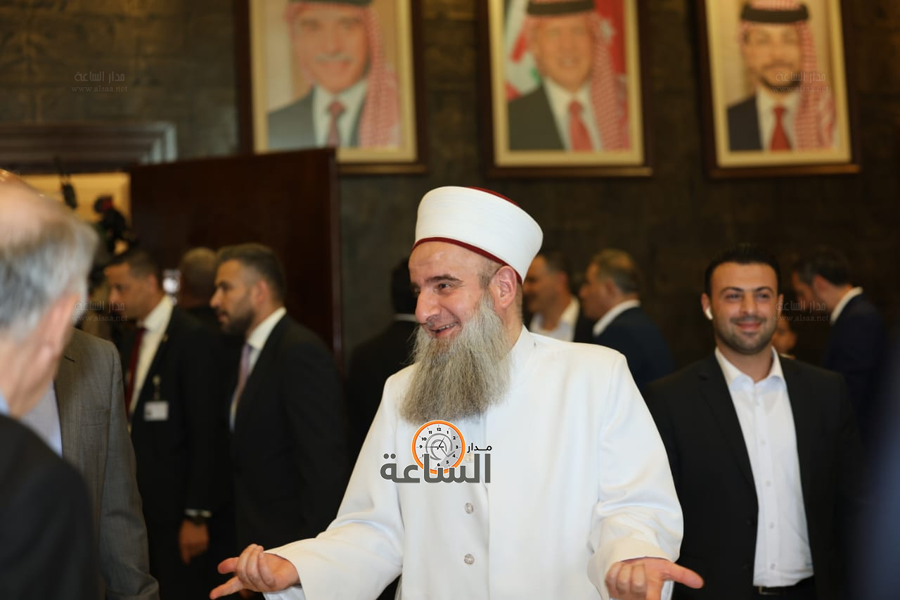 Madar Al-Saa Images 0.2831912345232094