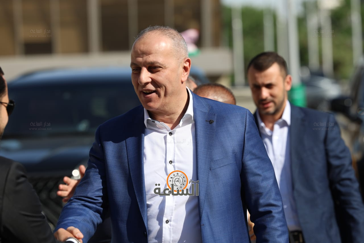 Madar Al-Saa Images 0.15367351917834826