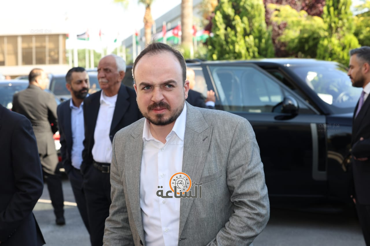 Madar Al-Saa Images 0.8397667460782475