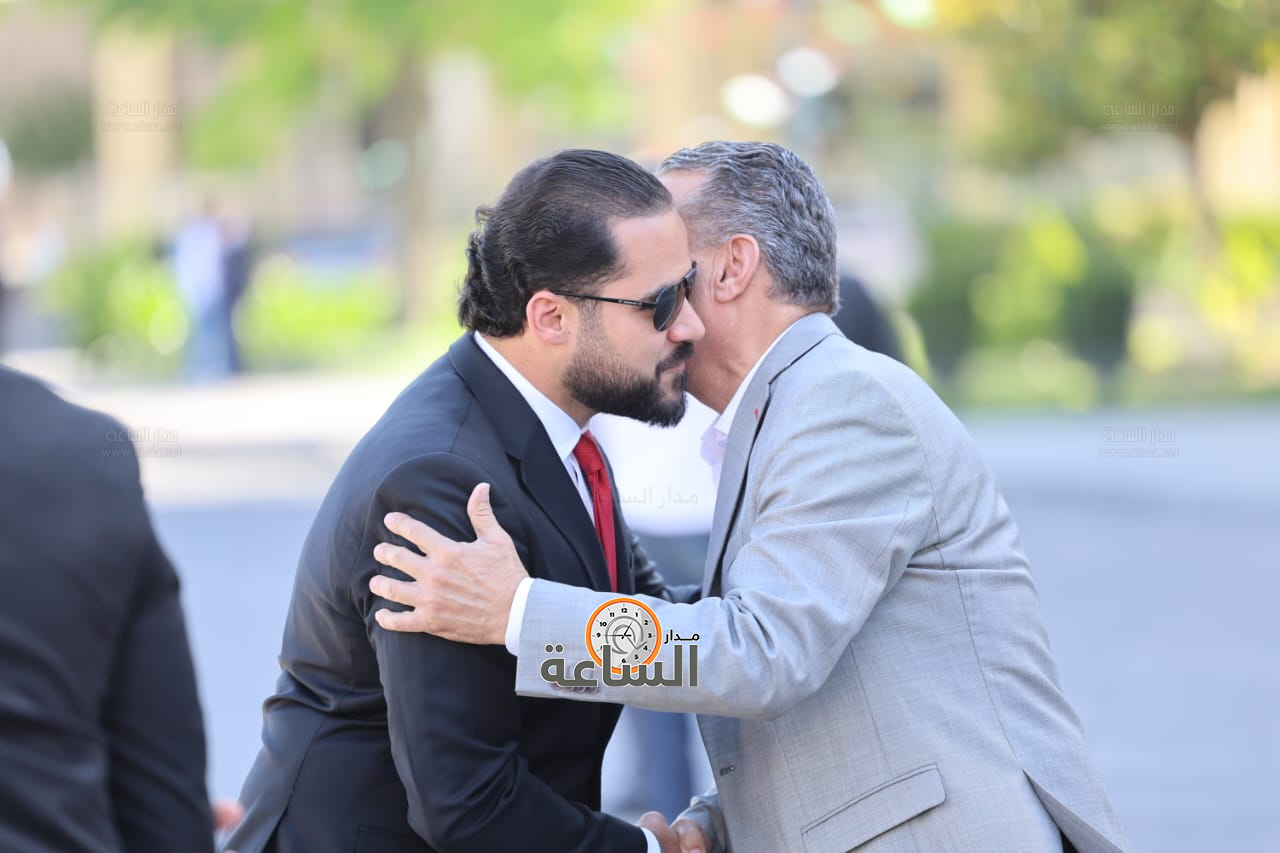 Madar Al-Saa Images 0.47493915572347545