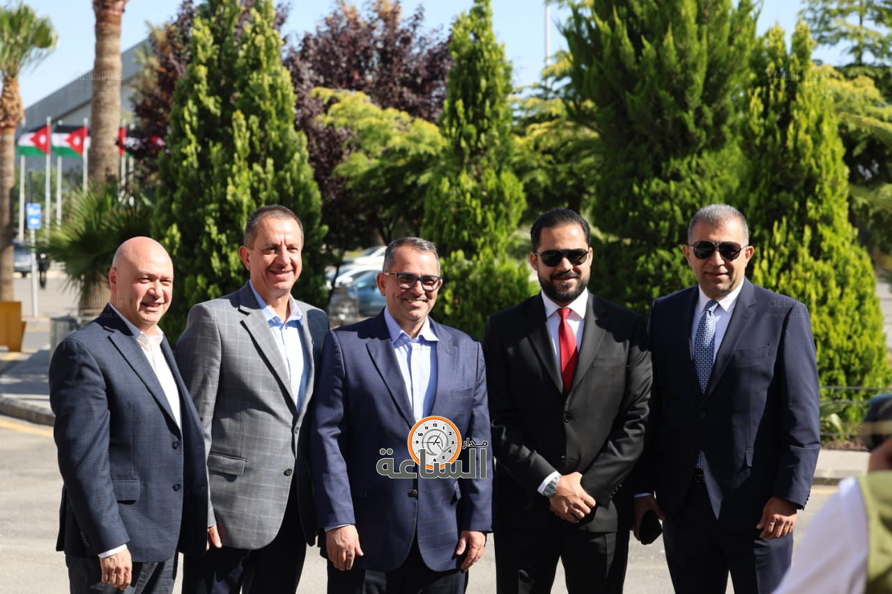 Madar Al-Saa Images 0.971909529917588