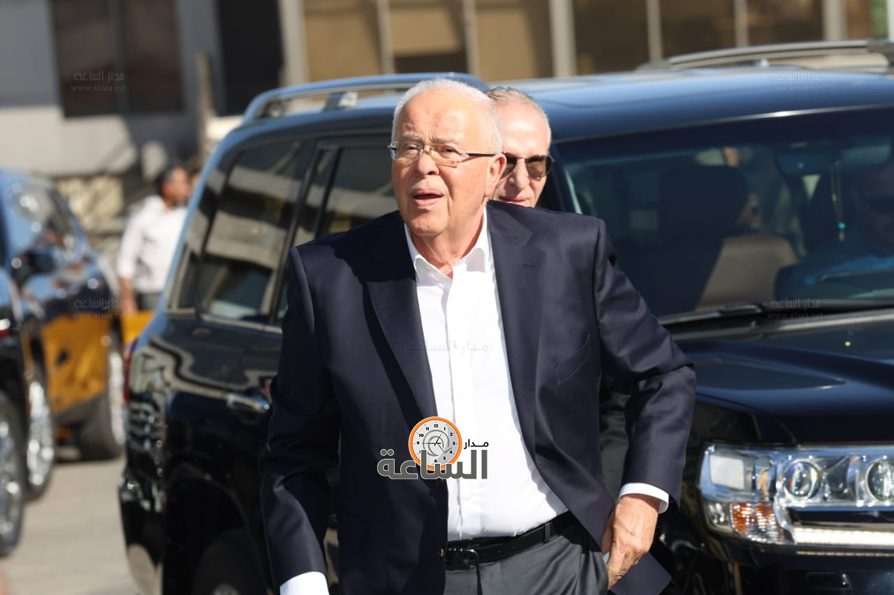 Madar Al-Saa Images 0.3670935531054992