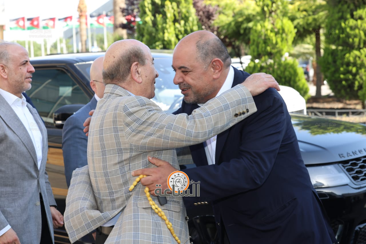 Madar Al-Saa Images 0.42309944098952224