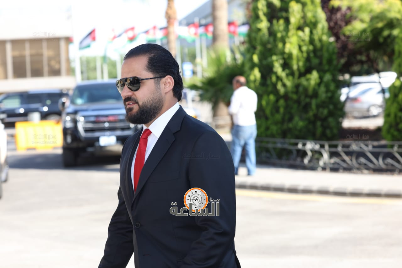 Madar Al-Saa Images 0.906098272983081