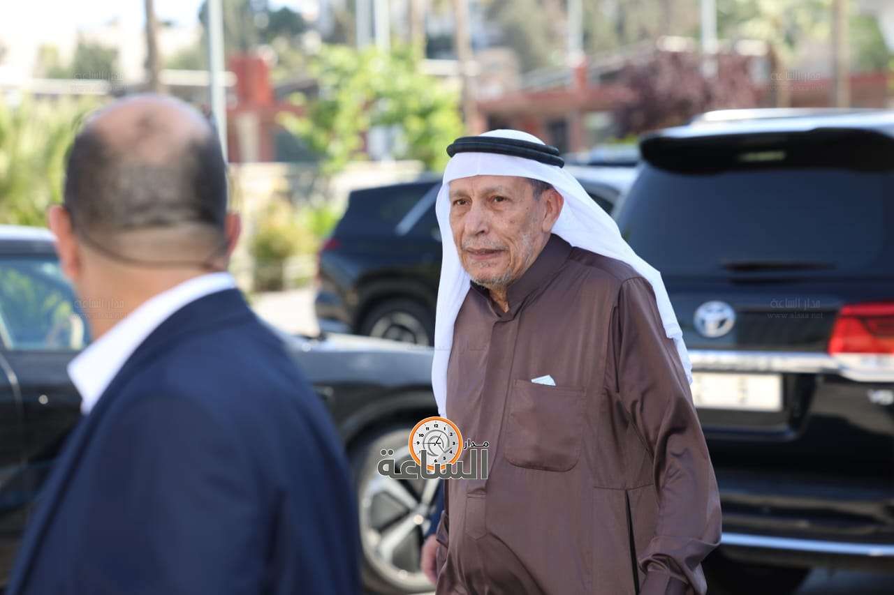 Madar Al-Saa Images 0.35257238150879266