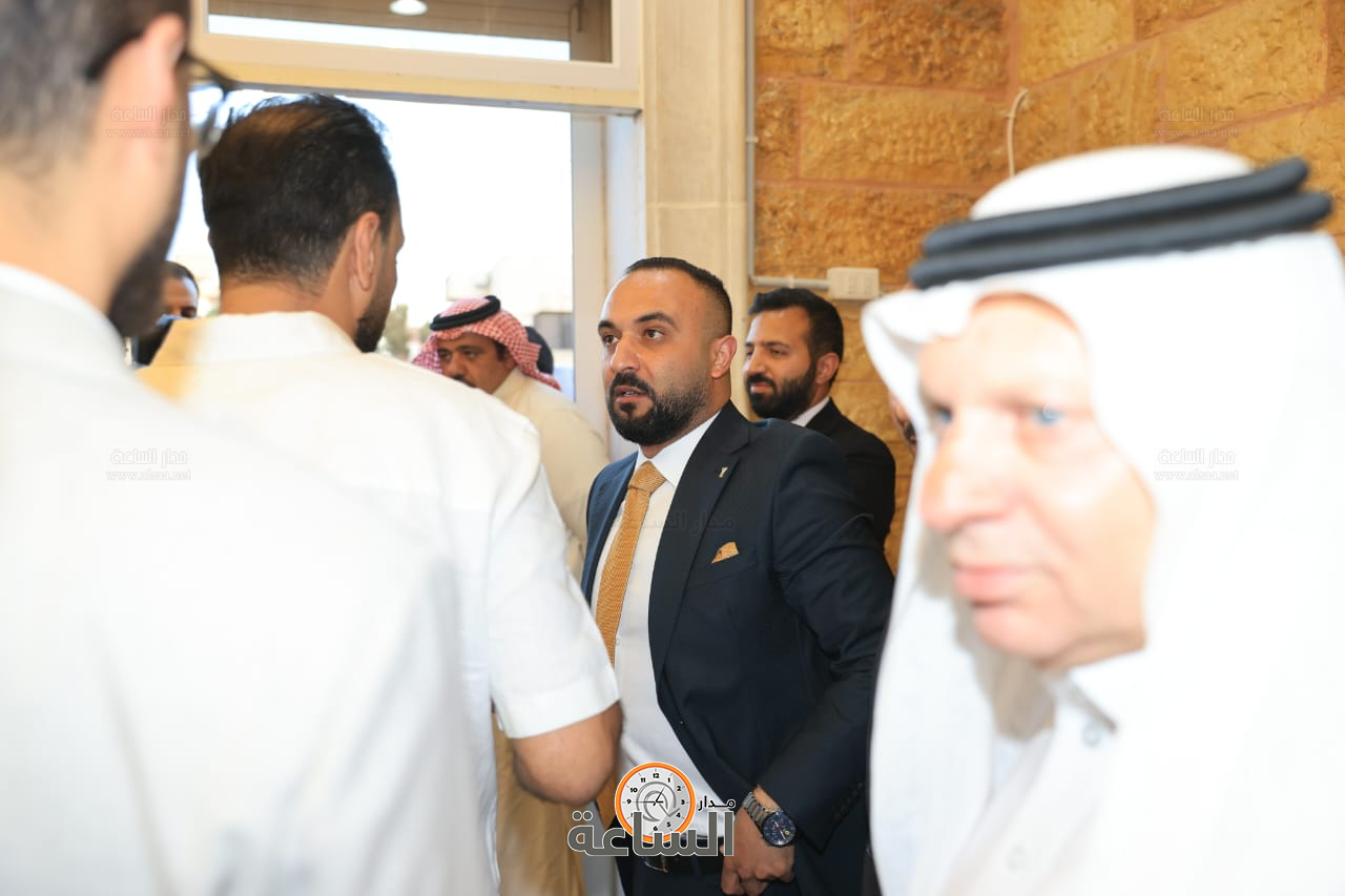 Madar Al-Saa Images 0.8978059385404751