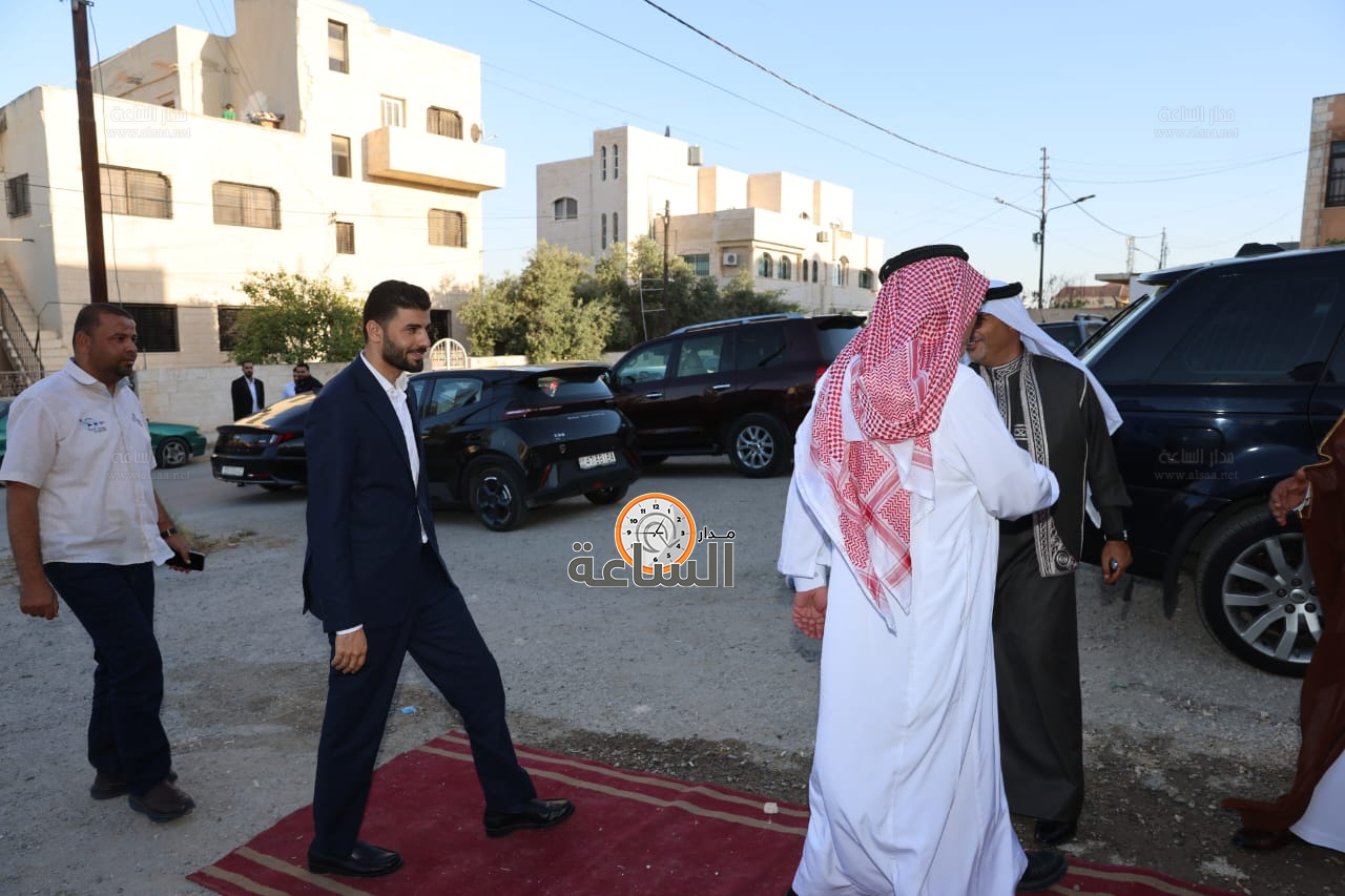 Madar Al-Saa Images 0.03438383779896281