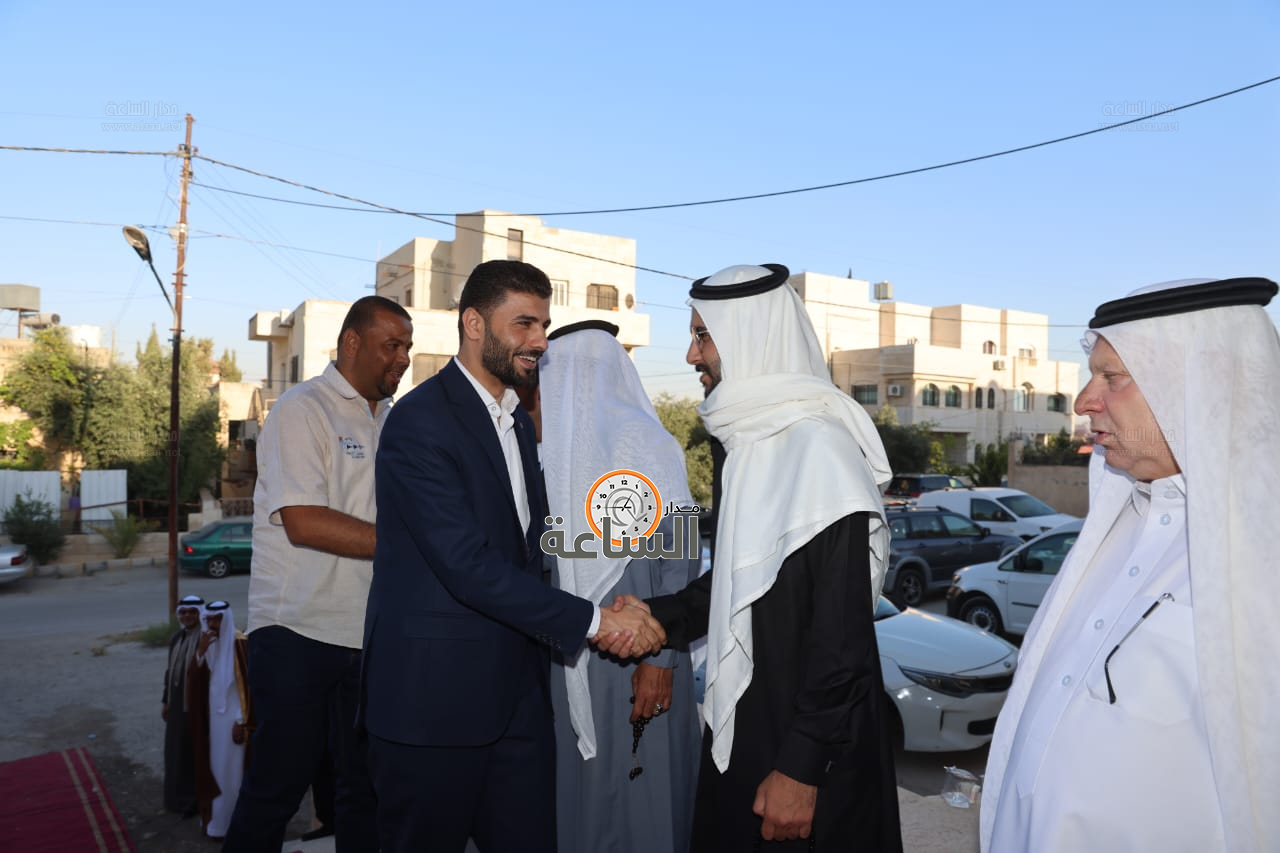 Madar Al-Saa Images 0.13741113279142436