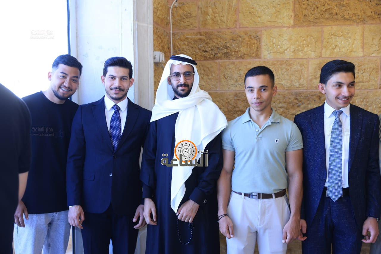 Madar Al-Saa Images 0.5024762080458741