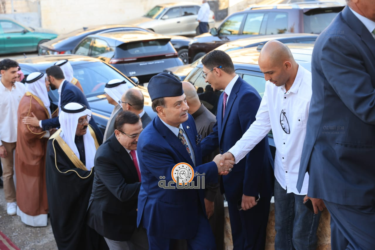 Madar Al-Saa Images 0.5606310836152719