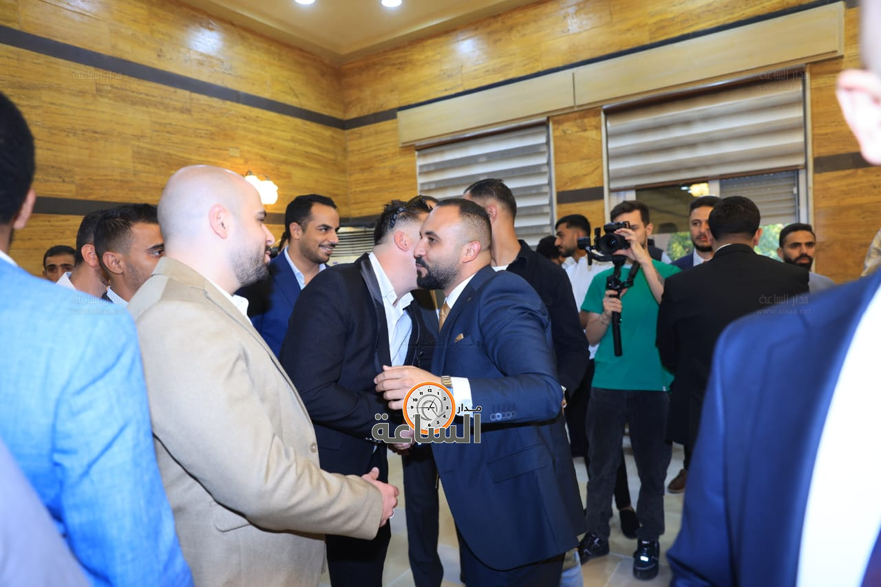 Madar Al-Saa Images 0.3378885472752772