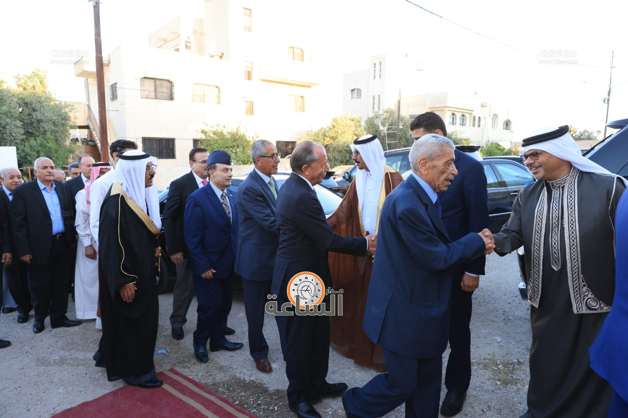 Madar Al-Saa Images 0.11906260852323847