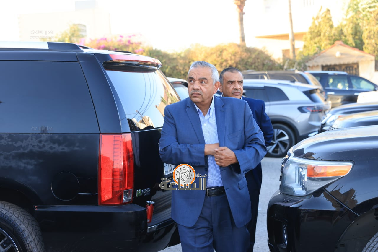 Madar Al-Saa Images 0.305880132930887