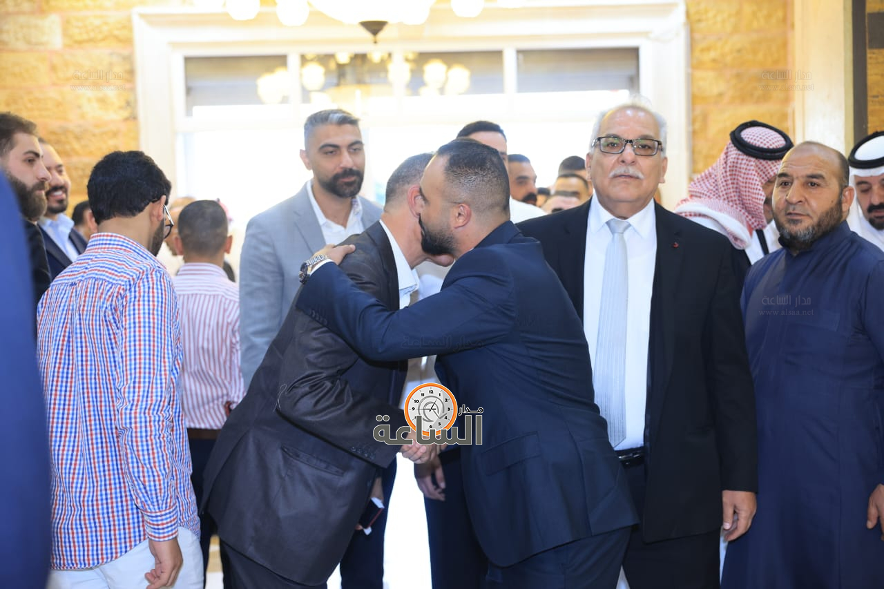 Madar Al-Saa Images 0.7408380920024288