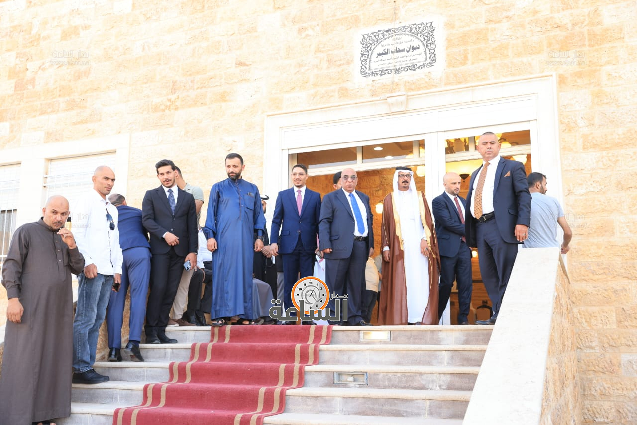 Madar Al-Saa Images 0.8397189750231583