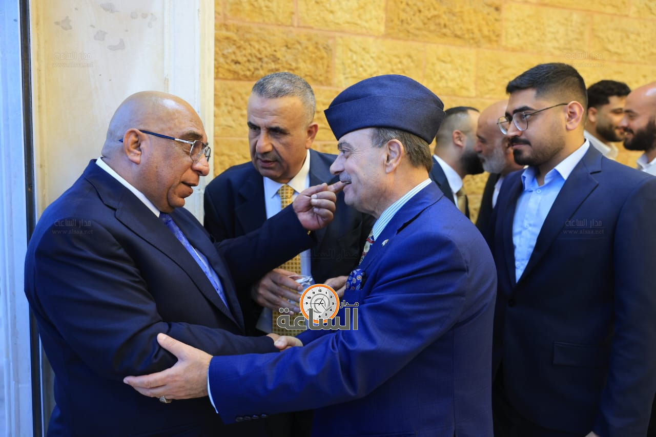 Madar Al-Saa Images 0.37924636571618364