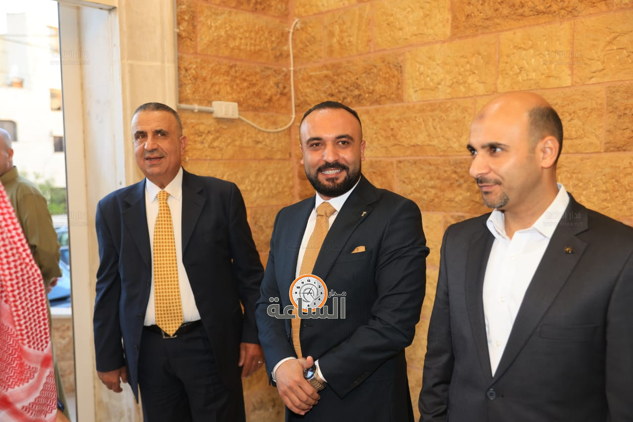 Madar Al-Saa Images 0.3818342159365282