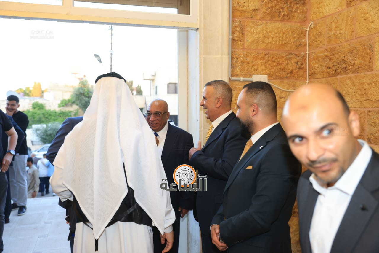 Madar Al-Saa Images 0.6117623220463583