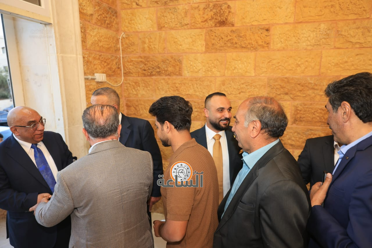 Madar Al-Saa Images 0.2709409433562845