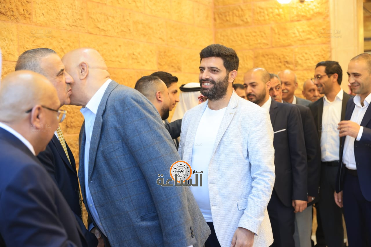 Madar Al-Saa Images 0.15447535539657054