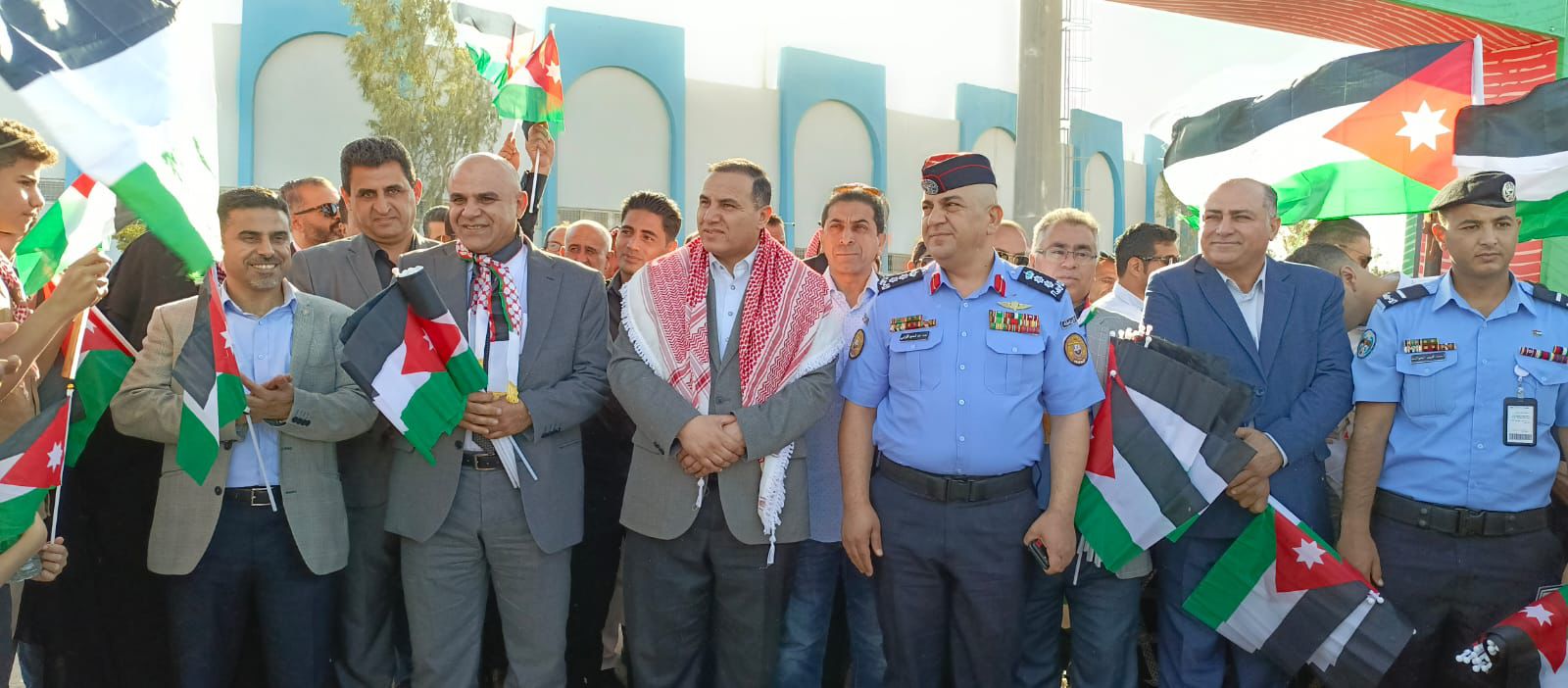 Madar Al-Saa Images 0.295473974494315