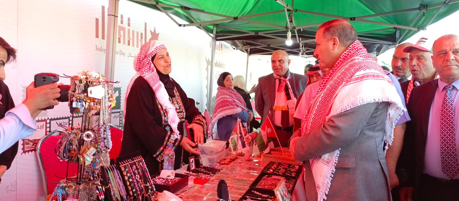 Madar Al-Saa Images 0.6036385743755704