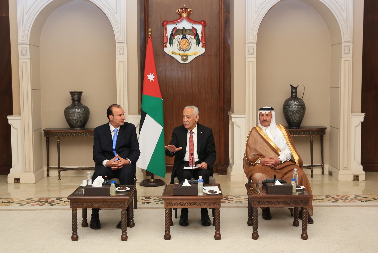 Madar Al-Saa Images 0.3109242599636266