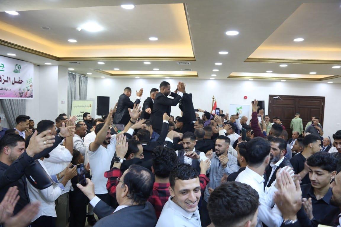 Madar Al-Saa Images 0.3839533051144417