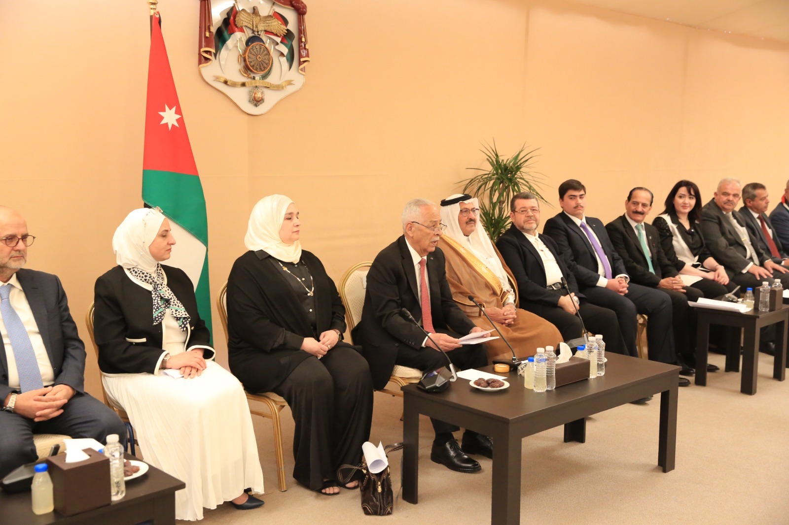 Madar Al-Saa Images 0.9885210229098512